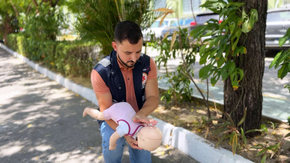 Samu 192 Ceará orienta sobre como agir em casos de engasgo
